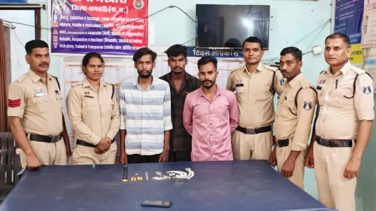 कोसमर्रा चोरी कांड का खुलासा : रायपुर के सराफा कारोबारी समेत तीन गिरफ्तार, जेवरात और सोने का बिस्किट बरामद