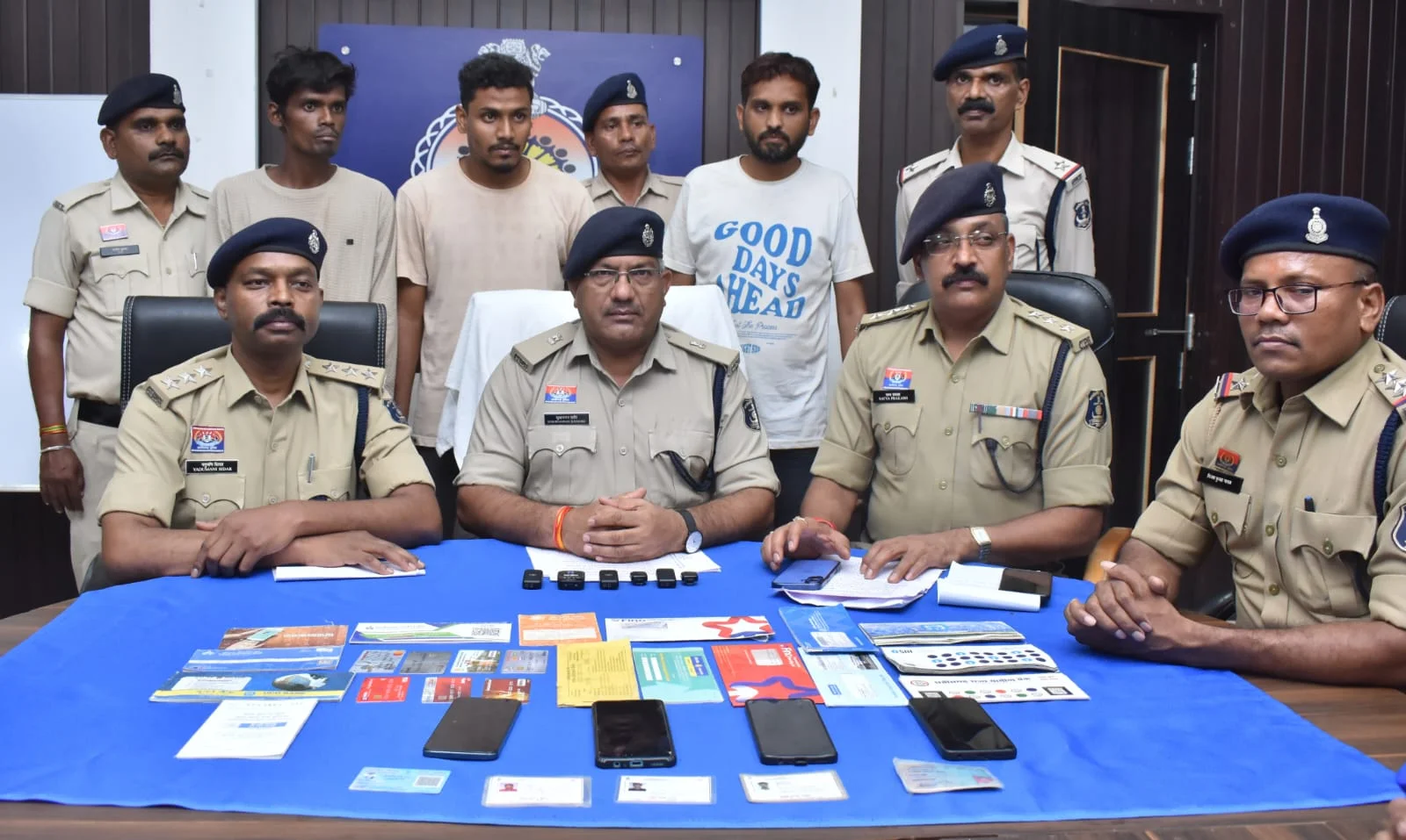 दुर्ग पुलिस ने म्यूल अकाउंट गिरोह का किया भंडाफोड़, मास्टरमाइंड सहित तीन गिरफ्तार